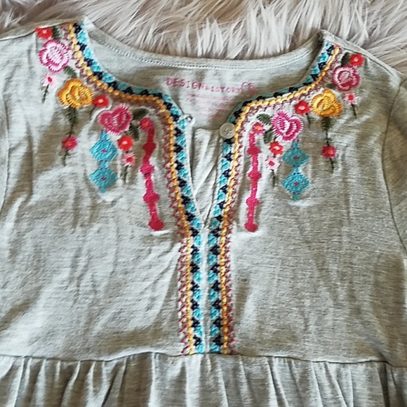 Girls embroidered dress - Picture 2 of 3